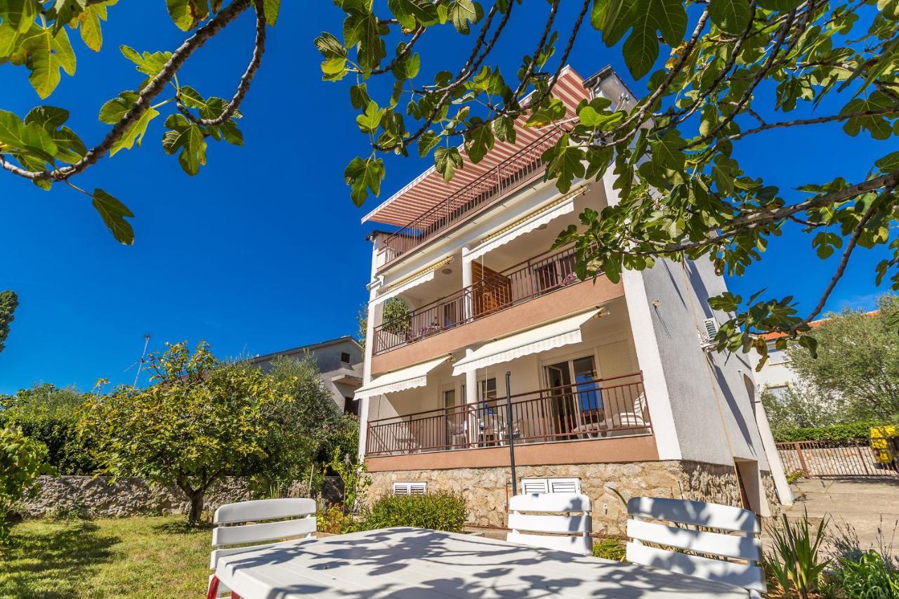 Apartments Antun Krk Island Extérieur photo