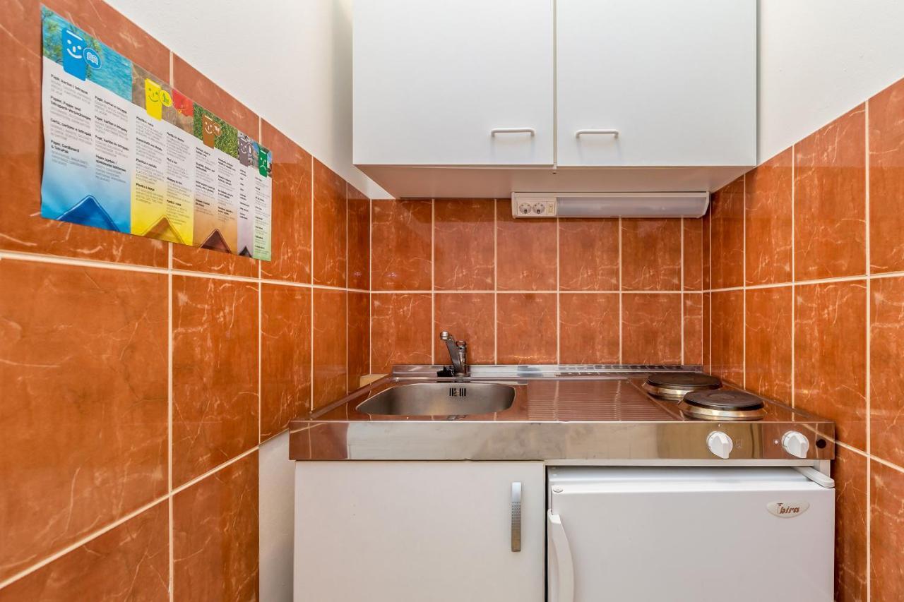 Apartments Antun Krk Island Extérieur photo