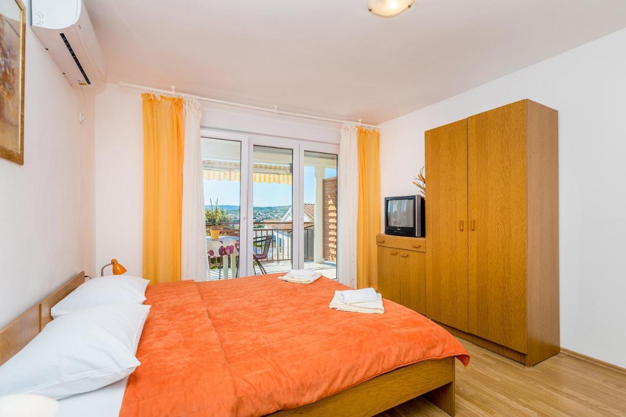Apartments Antun Krk Island Extérieur photo