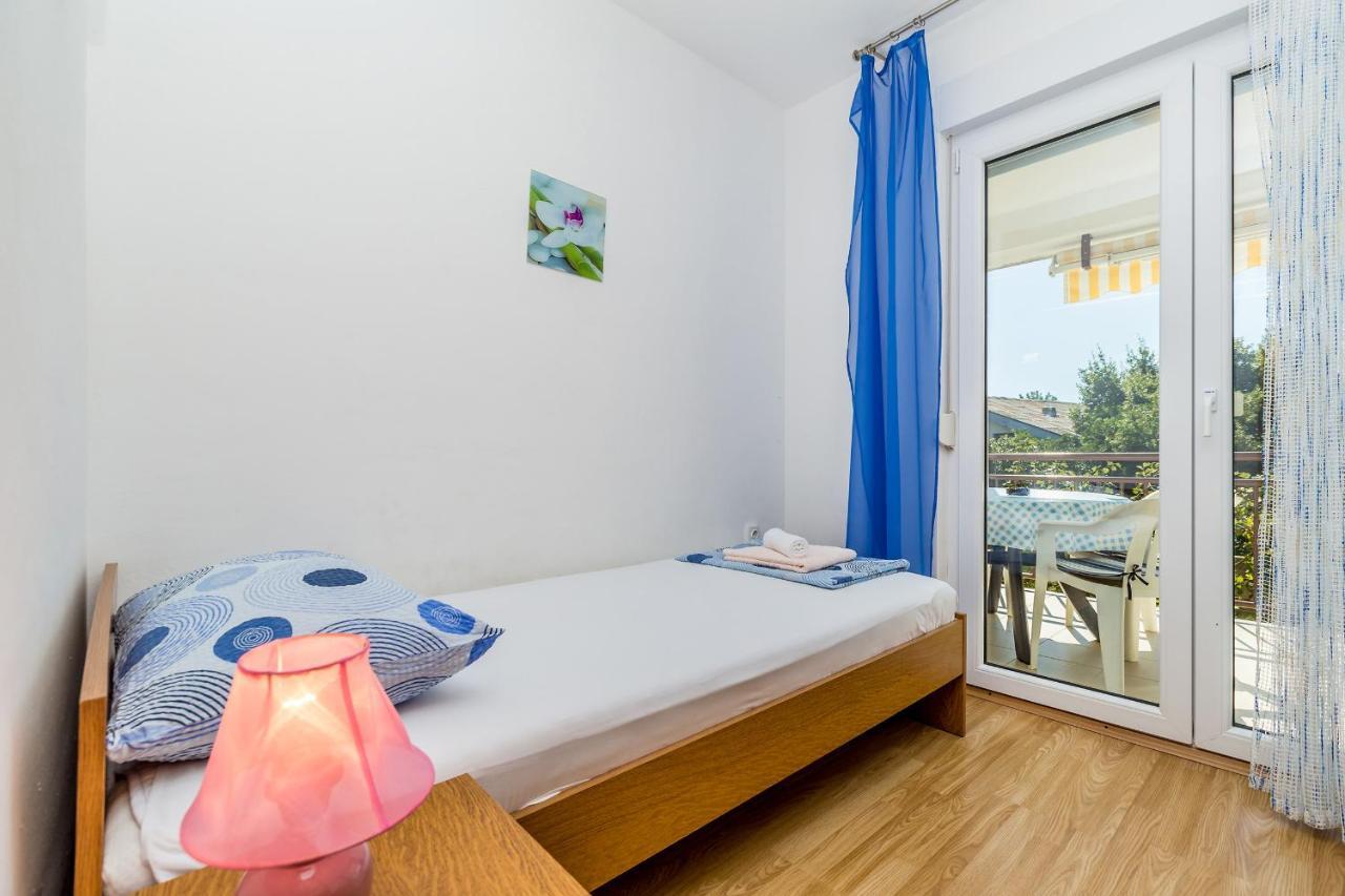 Apartments Antun Krk Island Extérieur photo